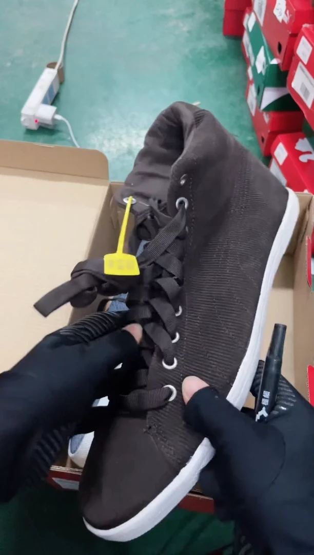 彪马时尚休闲运动鞋44M   H22