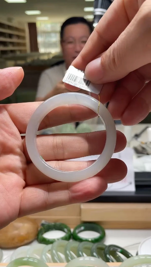 未镶嵌手镯和田玉50-51圈口 3538