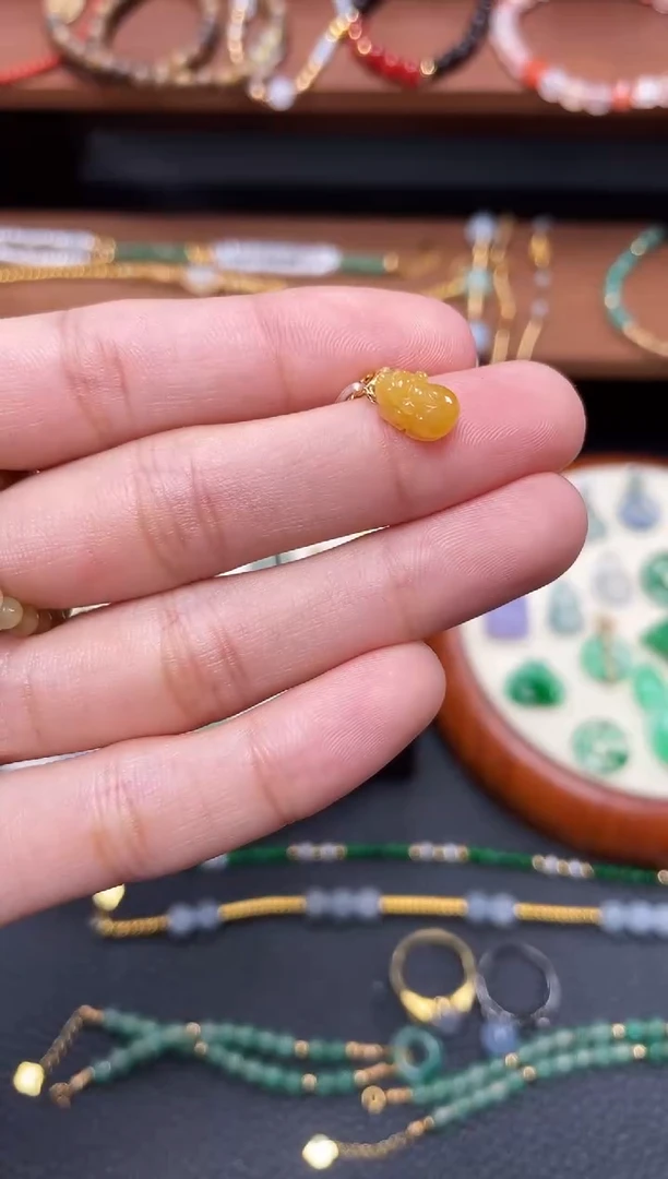 【闪购商品】翡翠吊坠(不含链)18K金镶嵌一个  JK439