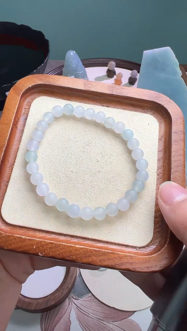 未镶嵌定制翡翠白冰手串