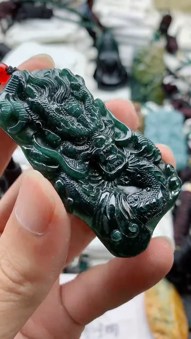 颈饰未镶嵌翡翠8