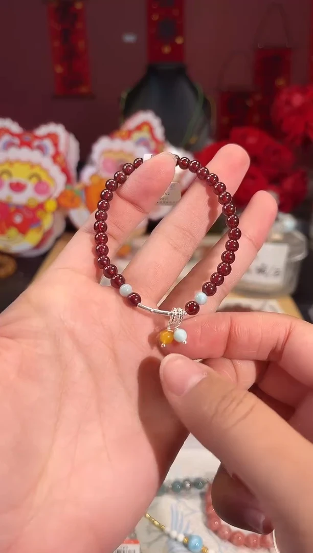 【闪购商品】石榴石手链银S925镶嵌Q462手串