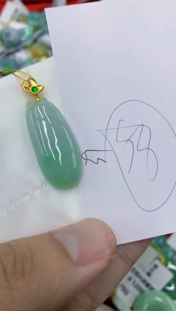 翡翠未镶嵌颈饰111111111111
