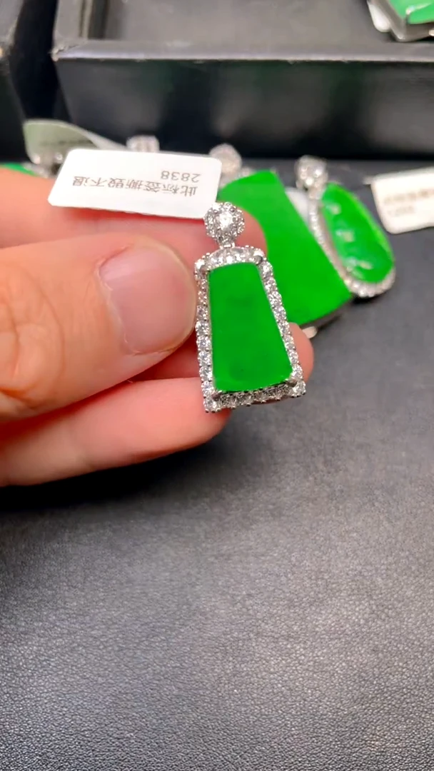 吊坠(不含链)银S925镶嵌翡翠吊坠