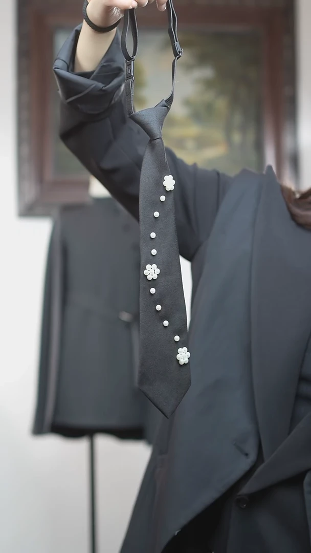 黑色珍珠花朵领带艺桐轩儿童潮服