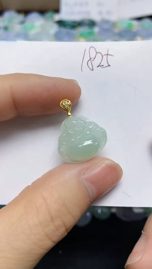 翡翠未镶嵌颈饰天然缅甸翡翠A货
