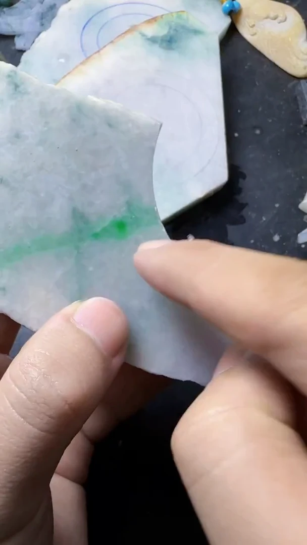 未镶嵌挂件翡翠377