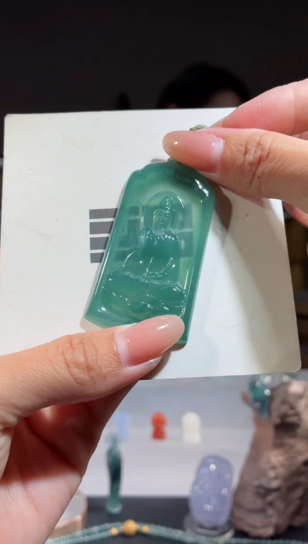 吊坠(不含链)未镶嵌翡翠观音