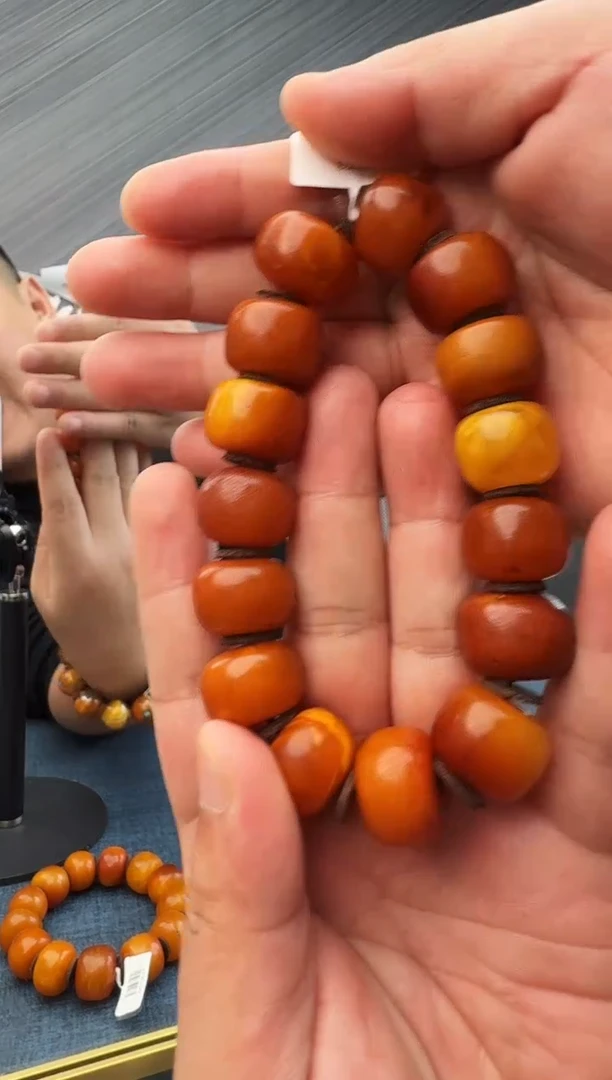 蜜蜡未镶嵌珠宝奇石假一罚十植物珀53，18多样性发其一