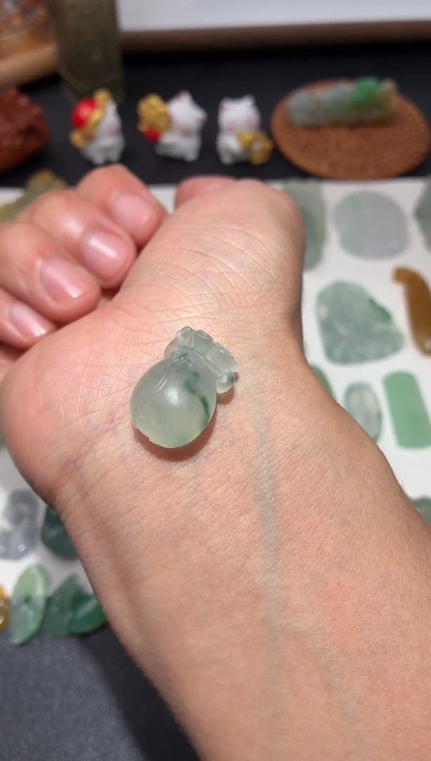 未镶嵌定制翡翠翡翠