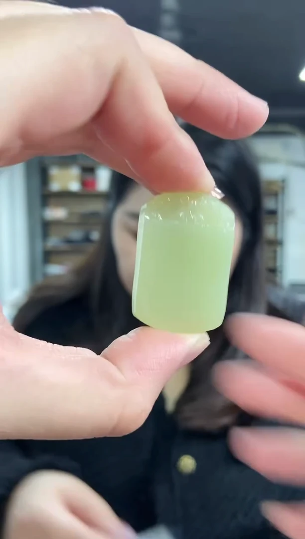 【闪购商品】和田玉吊坠未镶嵌多样性发其一颜色微差