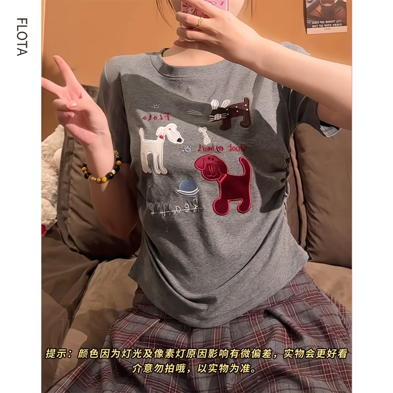 【现货】简约抽象时尚百搭小狗刺绣圆领修身收腰显瘦正肩短袖T恤女