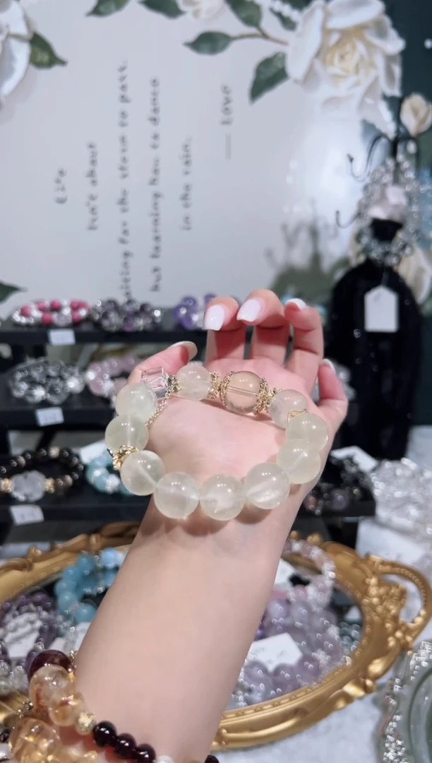 【闪购商品】水晶手链未镶嵌天然水晶默认微瑕 多样性发货发其一