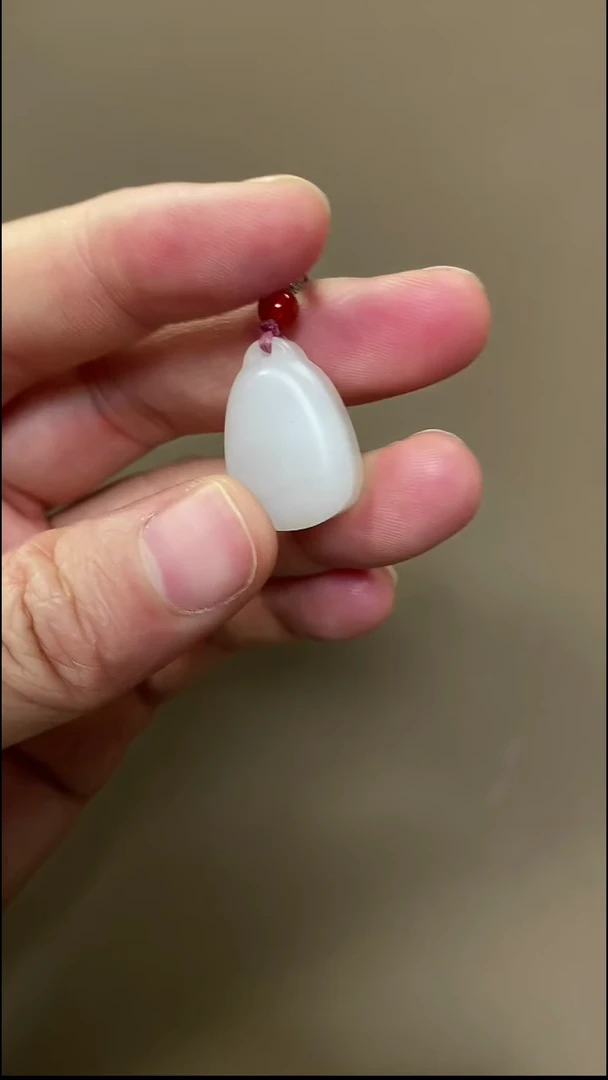 颈饰未镶嵌和田玉和田玉吊坠