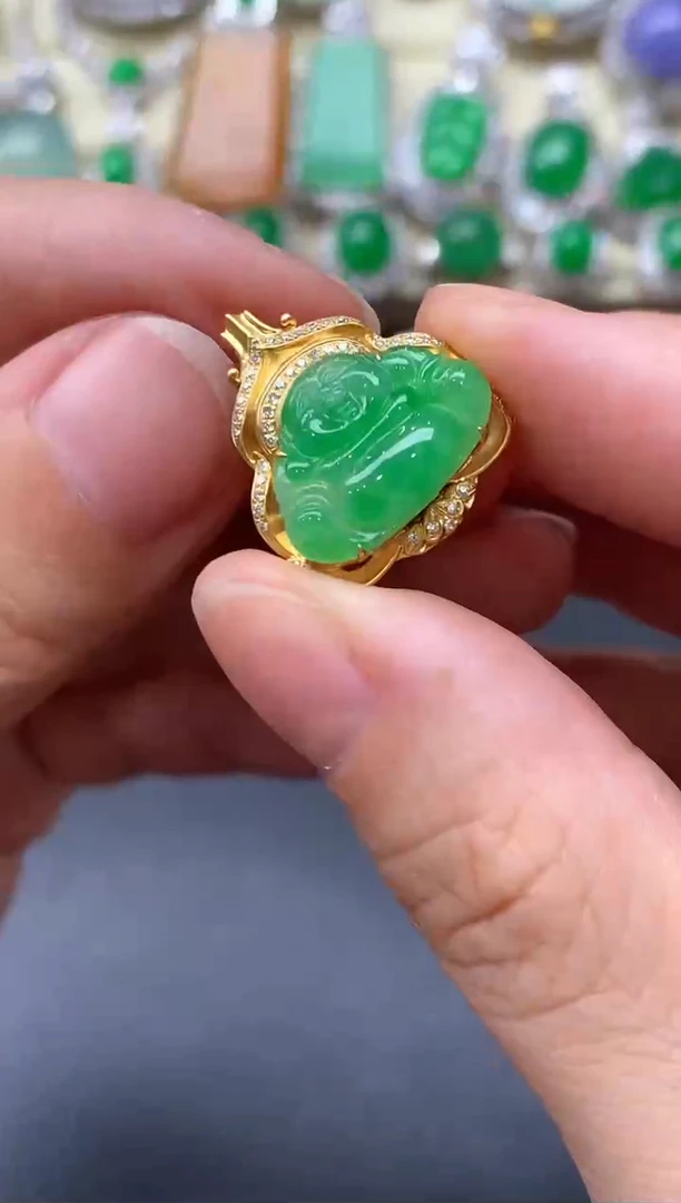 颈饰18K金镶嵌翡翠375中国好珍宝