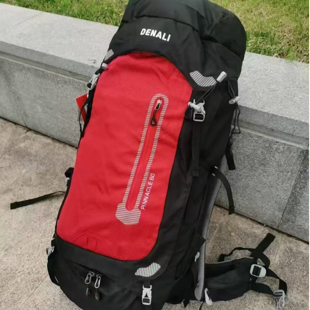 denali  60L 2.2kg 可调节背负带防雨罩户外登山包