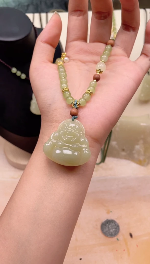 吊坠(赠链)未镶嵌石英质玉重工珠链