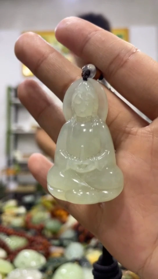 未镶嵌岫玉吊坠