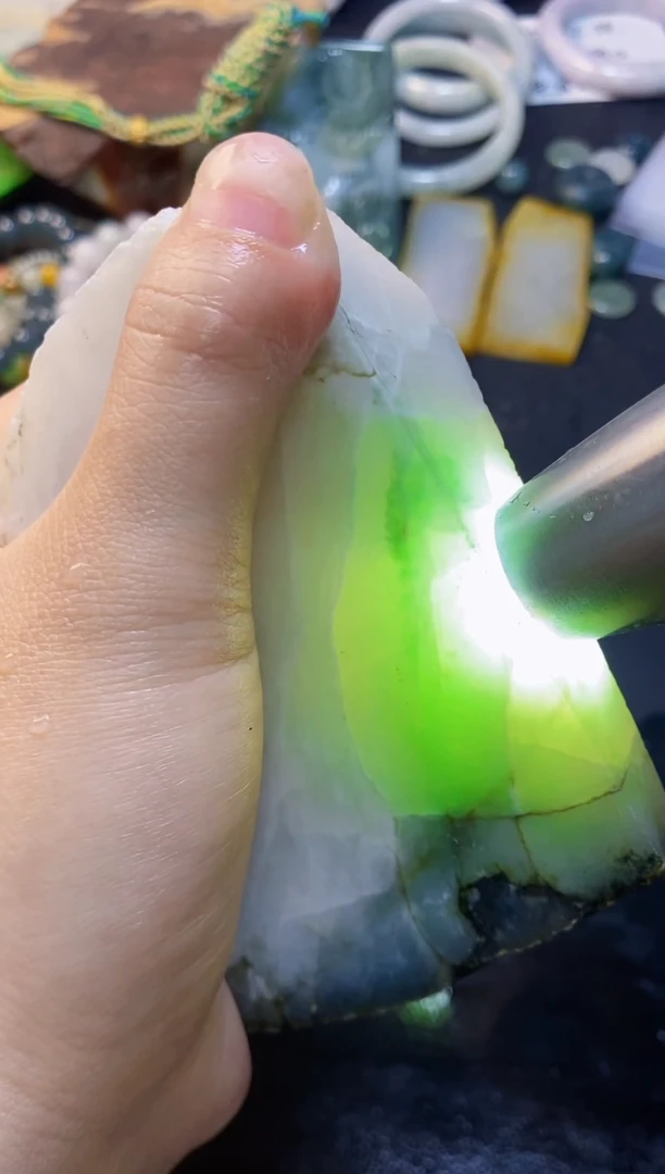 【闪购商品】翡翠颈饰未镶嵌085天然翡翠