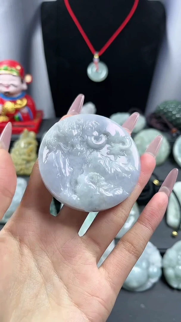 【闪购商品】翡翠颈饰未镶嵌飞龙在天