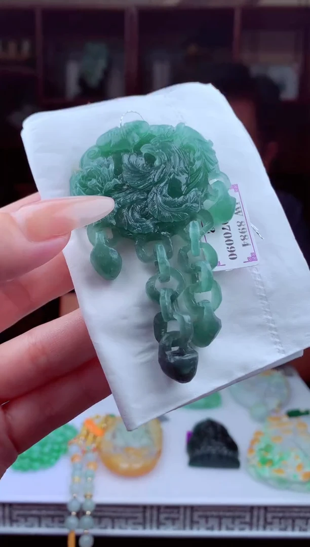 定制翡翠未镶嵌天然翡翠（拍一发一）