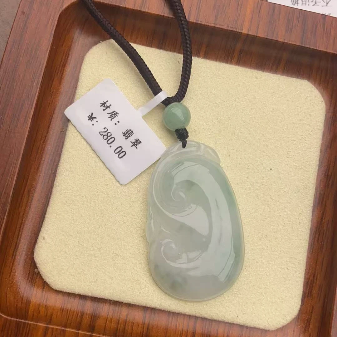 天然缅甸翡翠如意