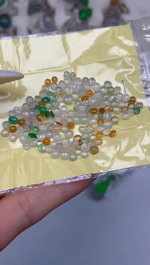 未镶嵌定制翡翠天然翡翠裸石蛋面85