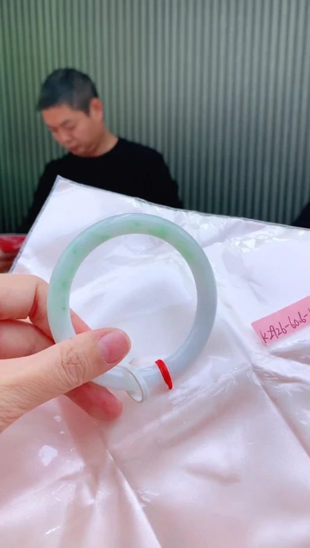 未镶嵌手镯翡翠60