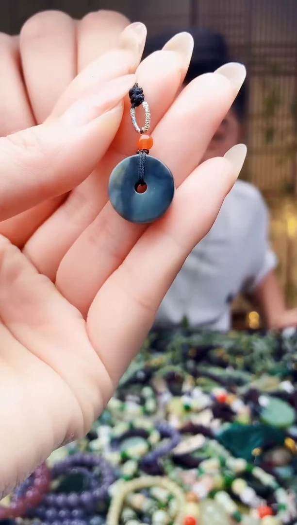 颈饰未镶嵌和田玉多样性发货，拍一发一