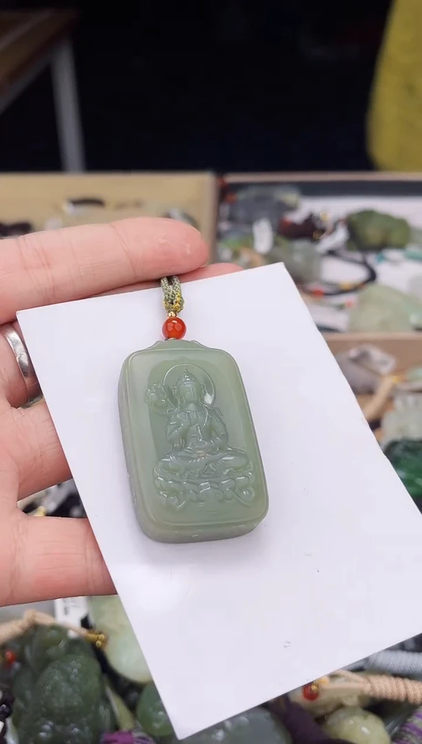 颈饰未镶嵌和田玉1