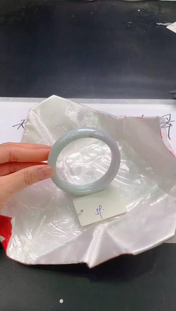翡翠手镯未镶嵌49