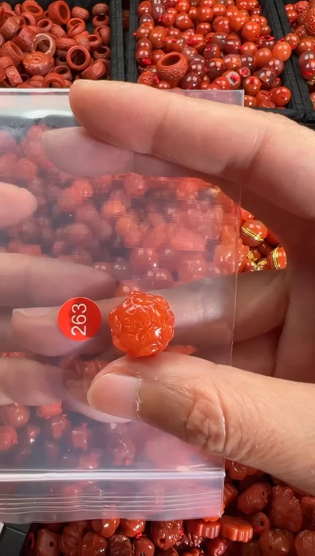 【闪购商品】南红玛瑙颈饰未镶嵌1