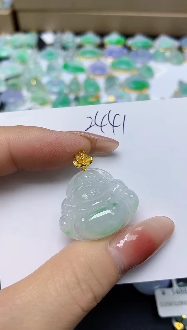 翡翠未镶嵌颈饰 天然缅甸翡翠A货