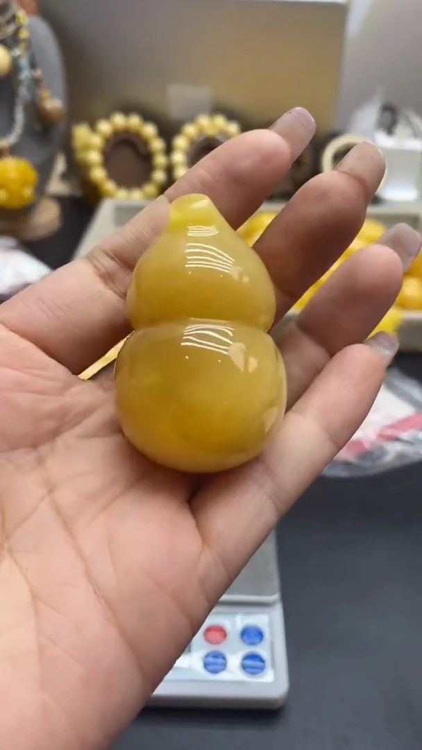 琥珀未镶嵌珠宝奇石1707