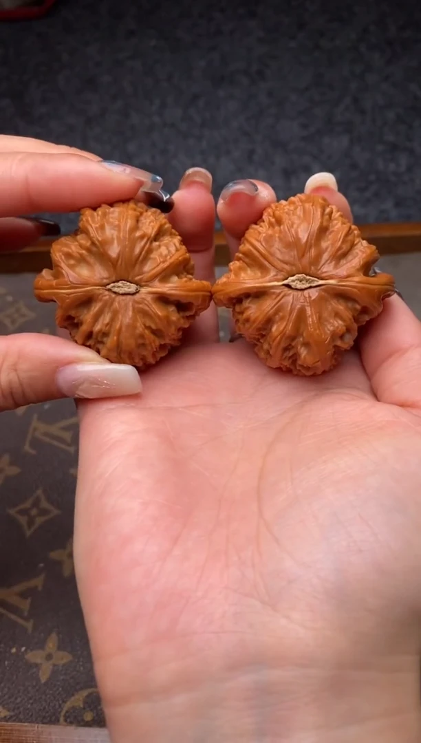 把件文玩核桃B140号45尺白狮子