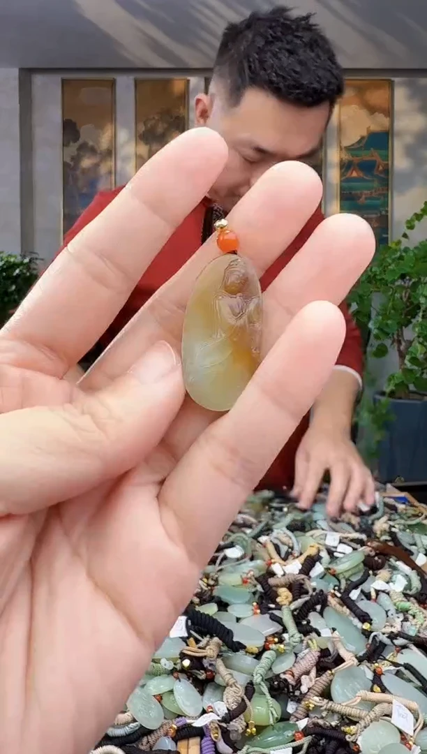 未镶嵌和田玉挂件拍一发一