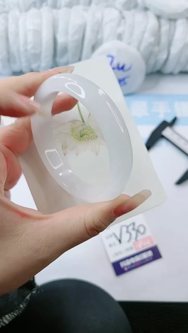 【闪购商品】石英质玉手镯未镶嵌 多样性发货V330