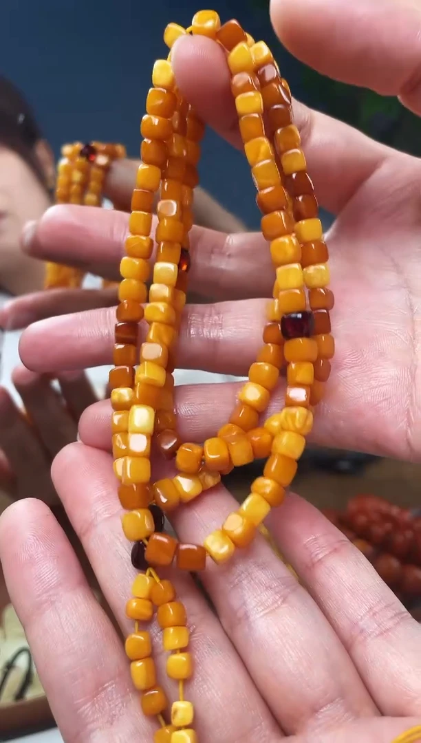 蜜蜡未镶嵌珠宝奇石多样性发货发其一假一赔四