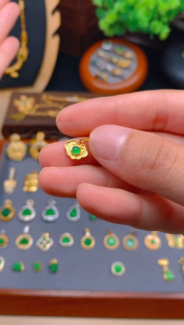 翡翠银S925镶嵌吊坠(不含链)小如意万能扣