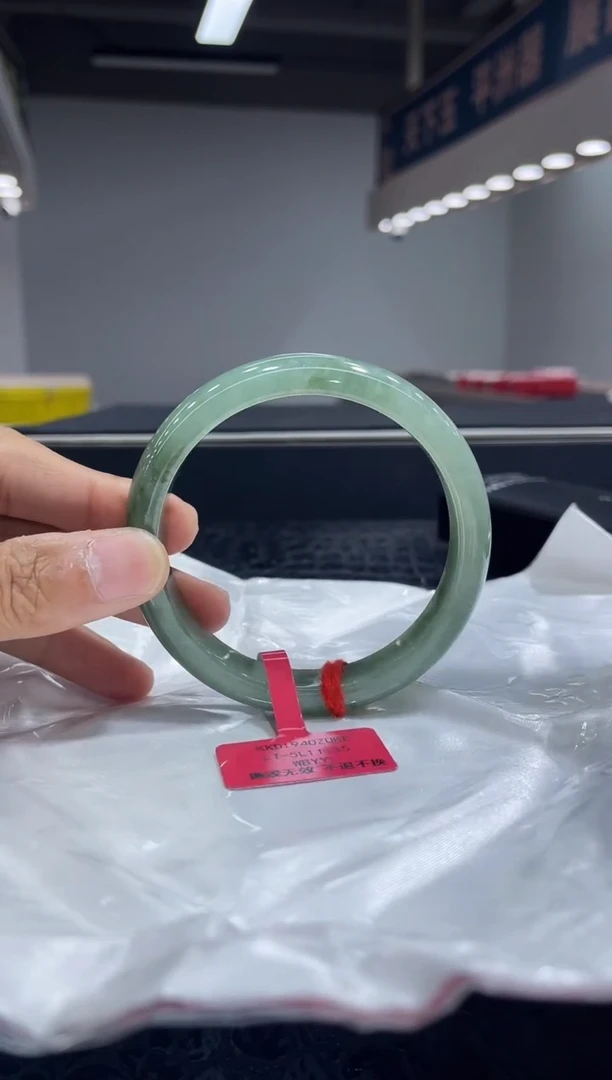 未镶嵌手镯翡翠11