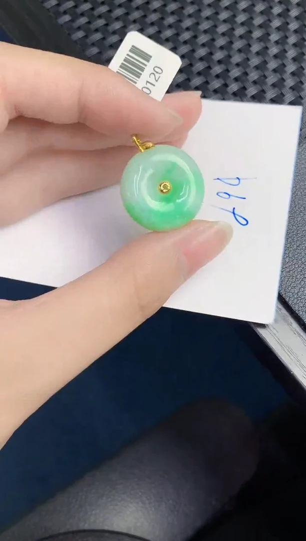 翡翠18K金镶嵌颈饰天然翡翠緬甸A貨