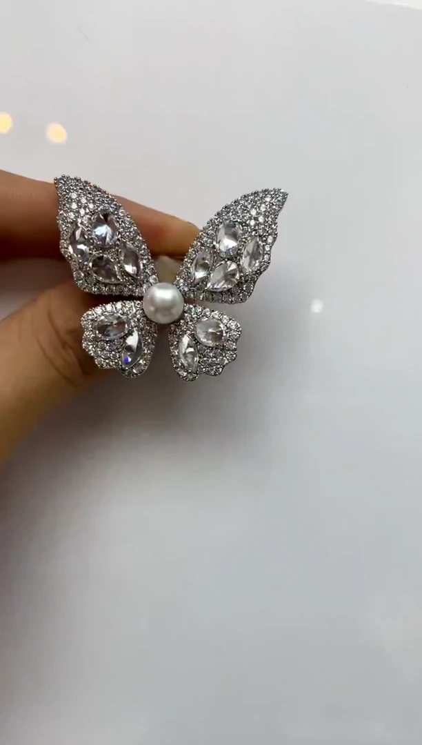 未镶嵌胸饰淡水珍珠8