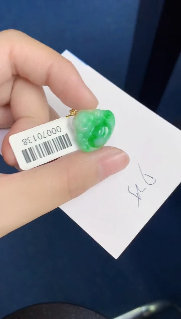 翡翠18K金镶嵌颈饰天然翡翠緬甸A貨