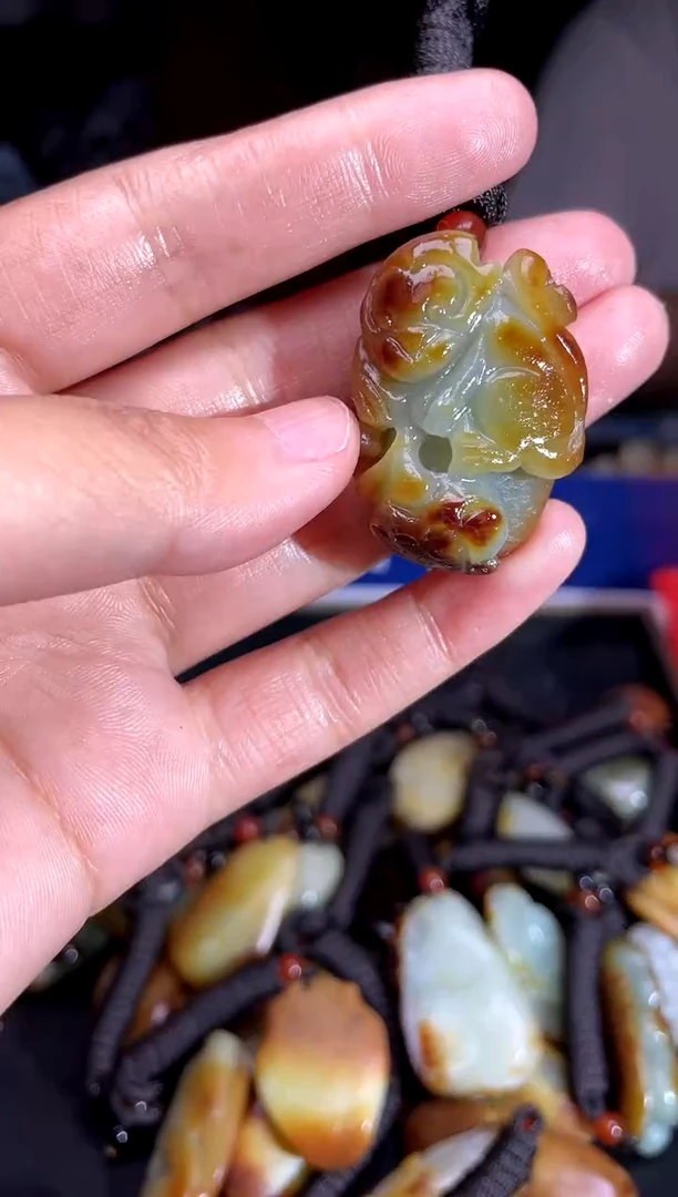 和田玉未镶嵌挂件1