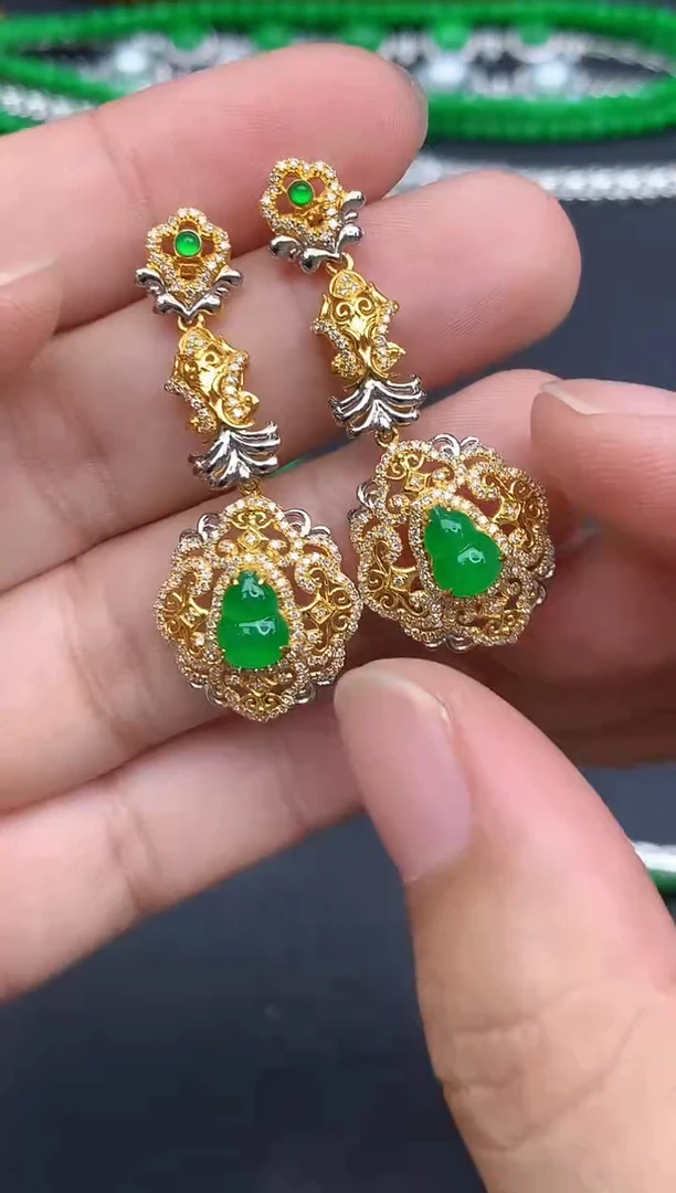 颈饰18K金镶嵌翡翠536-中国好珍宝