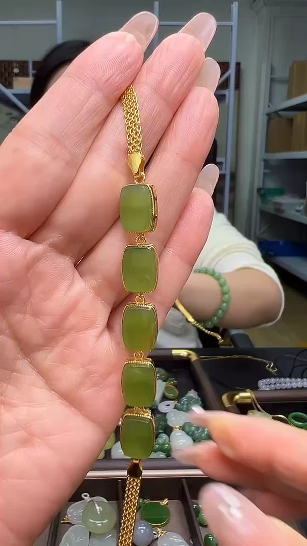 颈饰未镶嵌和田玉(多样性发货.发其一）10.18.66