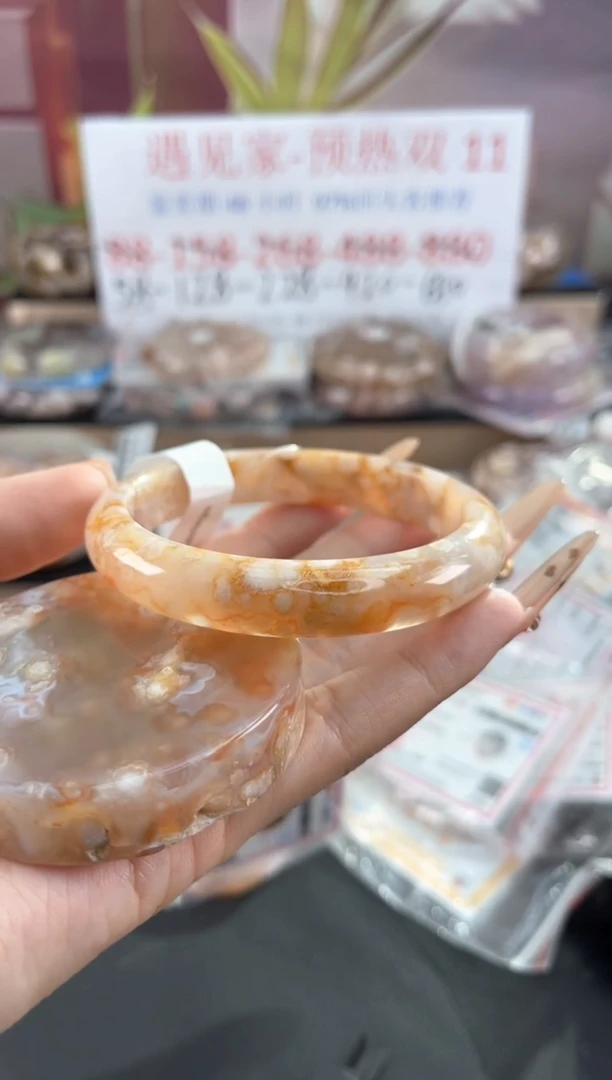 未镶嵌手镯石英质玉61
