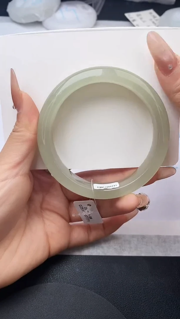 未镶嵌手镯石英质玉w181-DB63+