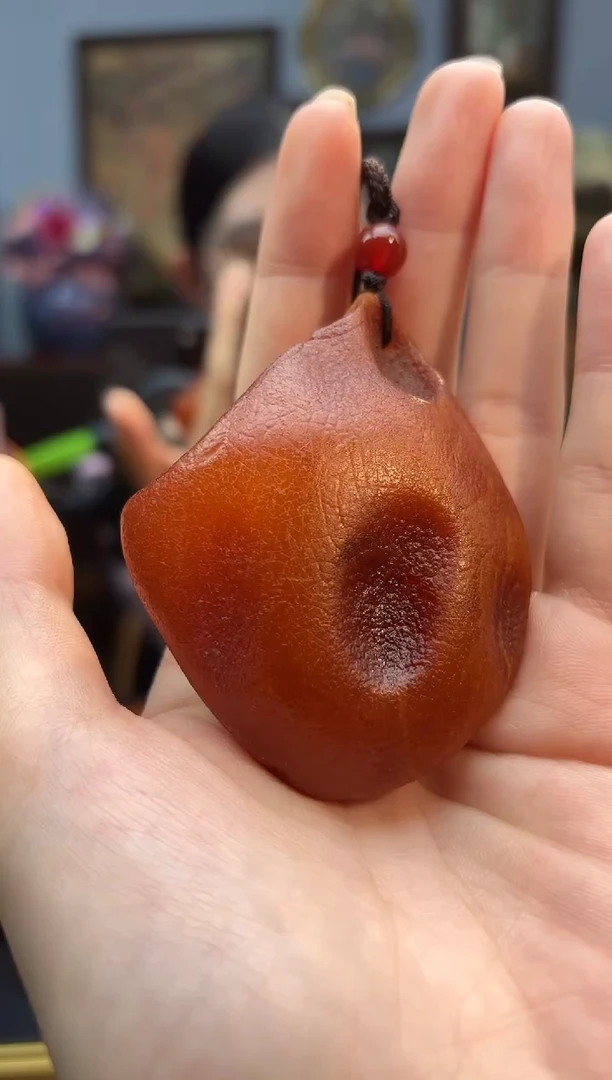 琥珀颈饰未镶嵌吊坠