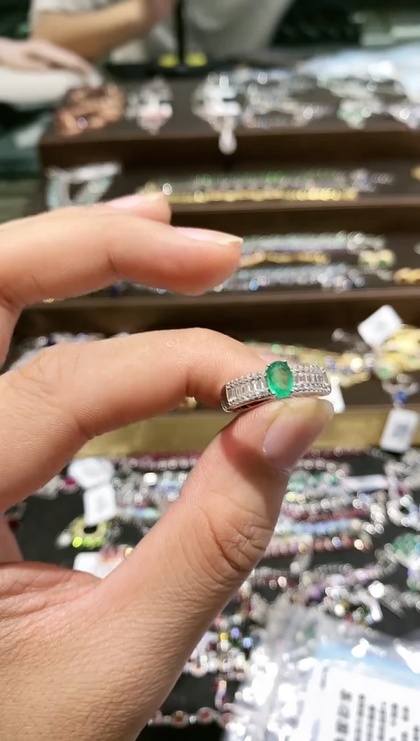 【闪购商品】祖母绿戒指银S925镶嵌戒指